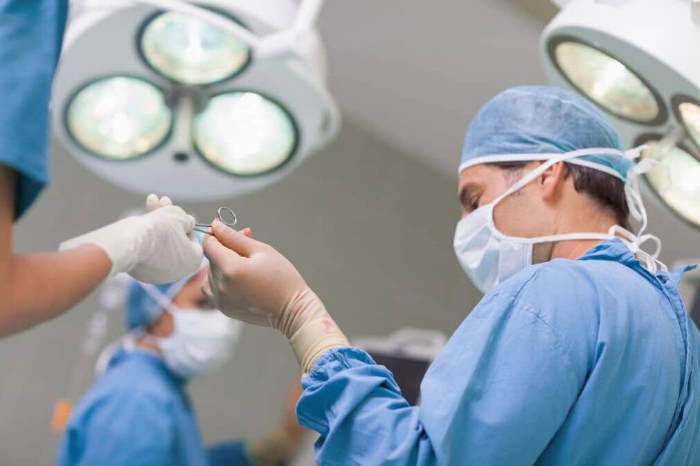 điều trị phẫu thuật viêm tuyến tiền liệt